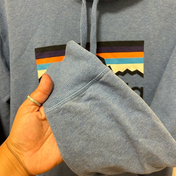 Patagonia Women’s XS Blue Hoodie - Picture 4 of 6